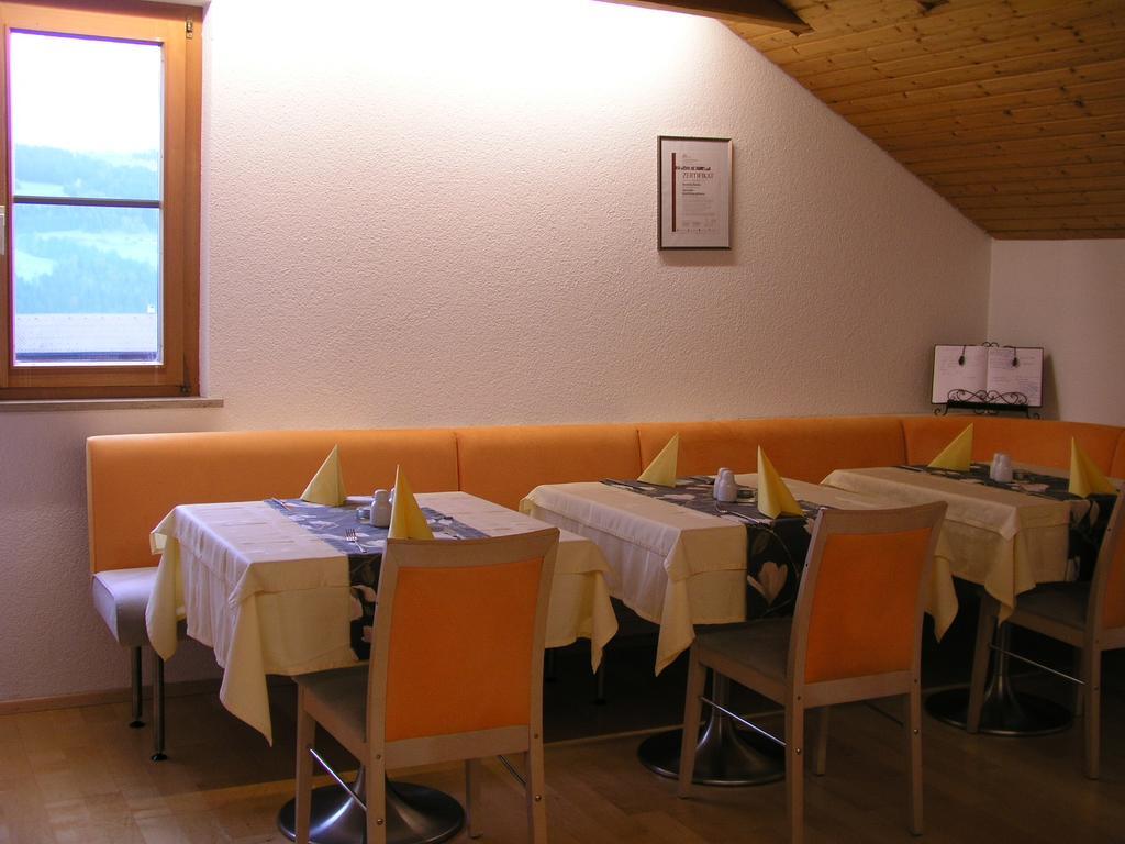 Ferienwohnungen Pension Sonnblick Крумбах Экстерьер фото