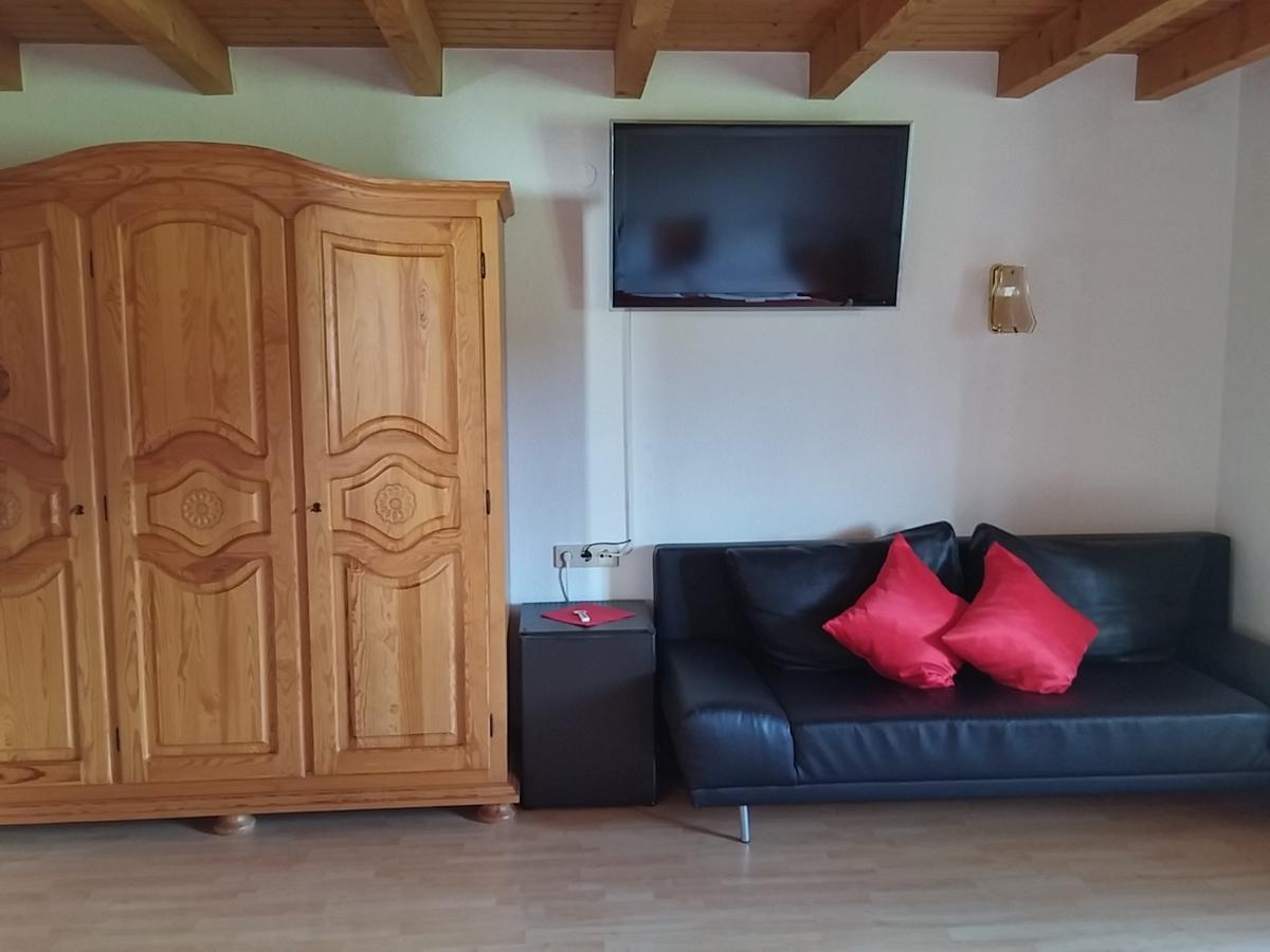 Ferienwohnungen Pension Sonnblick Крумбах Экстерьер фото